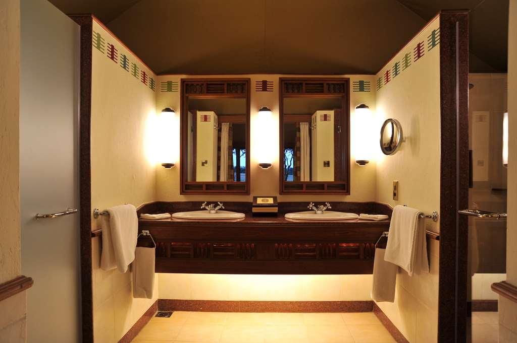 Sweetwaters Serena Camp Наньюкі Номер фото